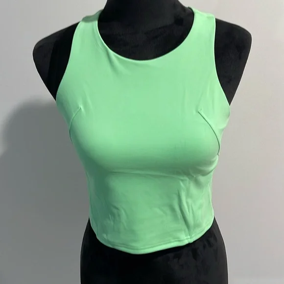 - Invigorate training tank top - Picture 1 of 3